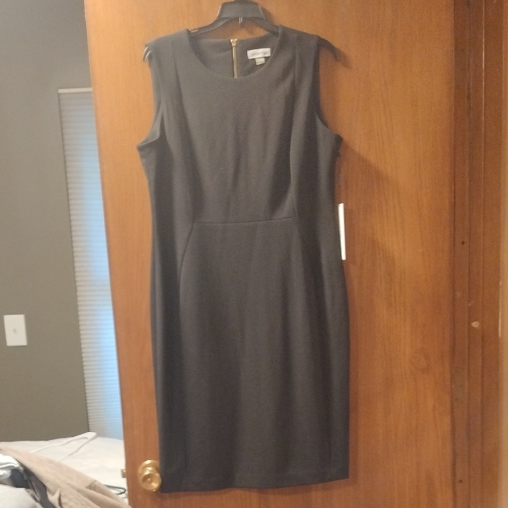 Calvin Klein Black Sleeveless Sheath Midi Dress